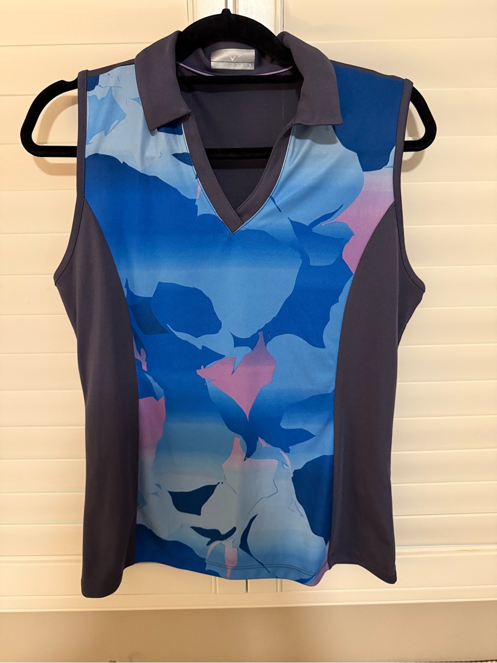 Callaway Sleeveless V-Neck Golf Polo in Blue and Pink Floral Print